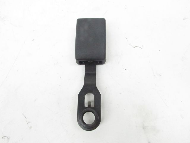 Ancrage ceinture avant droit