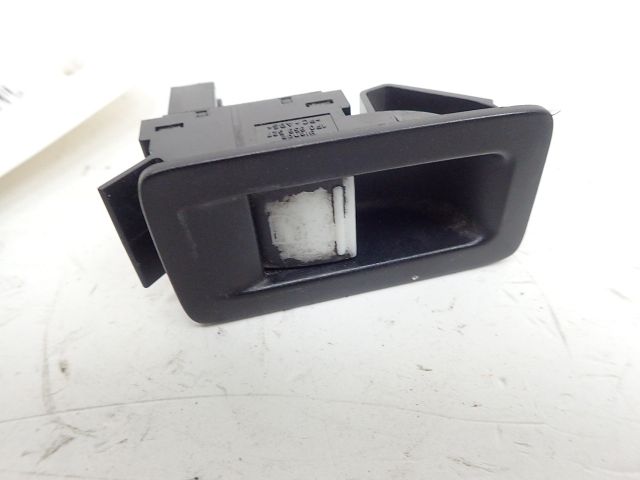 Commande lève-vitre avant droit