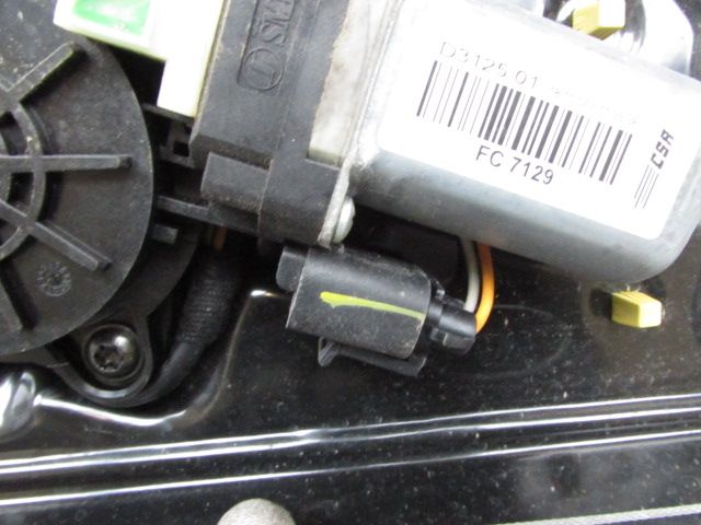 Lève-vitre électrique arrière gauche