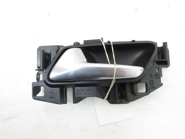 Poignée intérieure porte arrière gauche