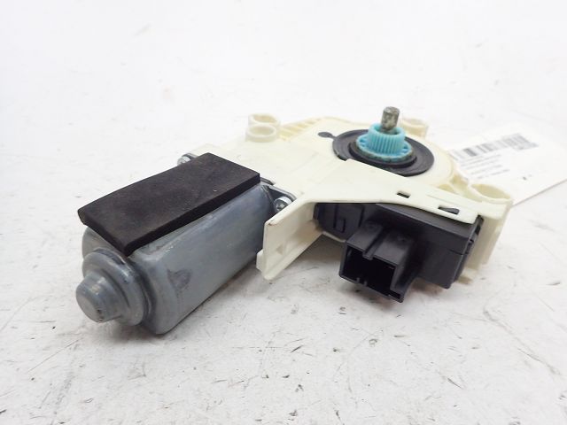 Lève-vitre électrique avant droit