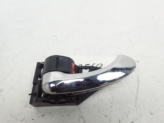 Poignée intérieure porte avant gauche