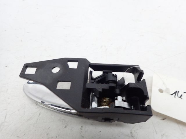 Poignée intérieure porte avant gauche