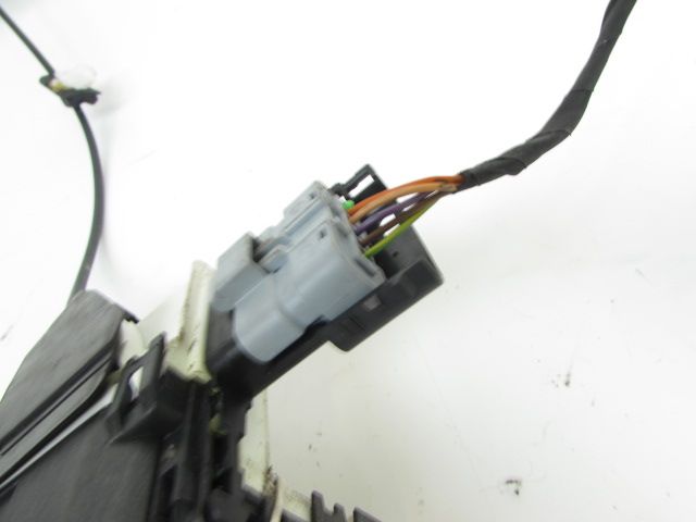 Serrure de porte arrière gauche