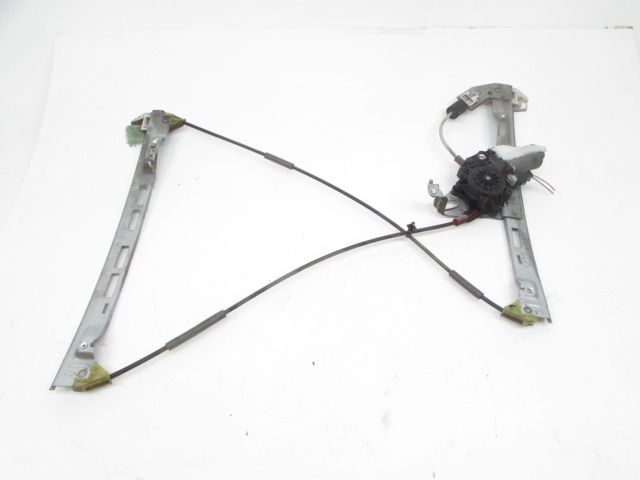 Lève-vitre électrique avant droit