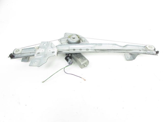 Lève-vitre électrique avant gauche