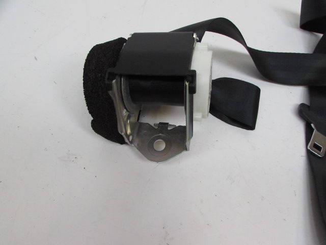 Ceinture arrière droite
