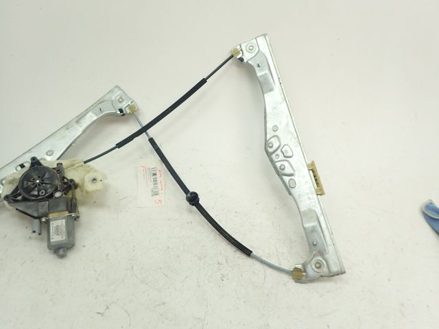Lève-vitre électrique avant droit