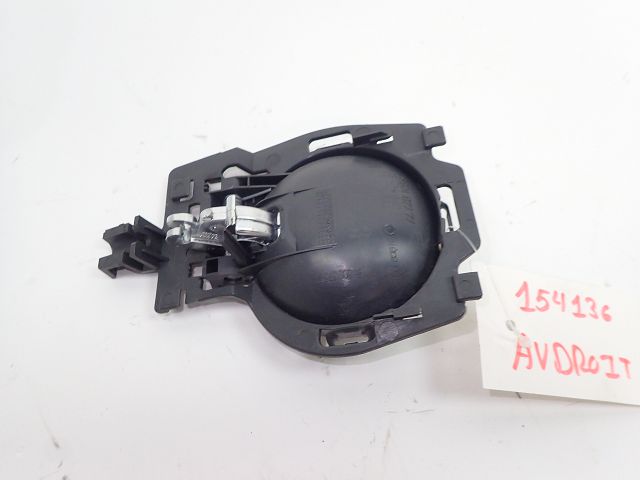 Poignée intérieure porte avant droite