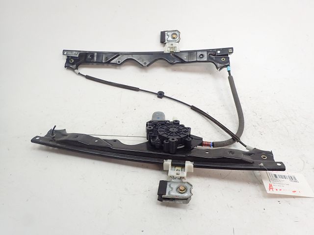 Leve-vitre electrique avant droit