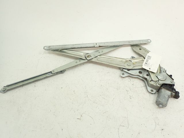 Lève-vitre électrique avant droit