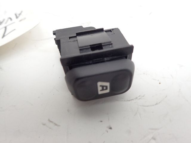 Commande lève-vitre avant droit