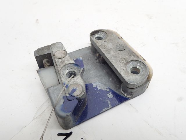 Serrure de porte arrière gauche