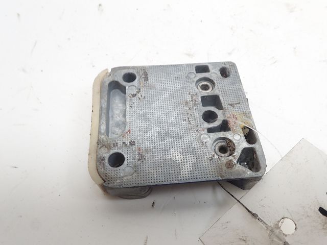 Serrure de porte arrière gauche