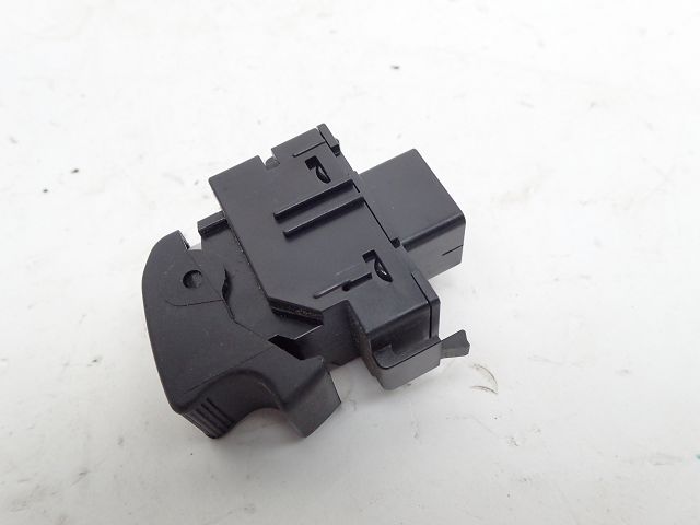 Commande lève-vitre avant droit