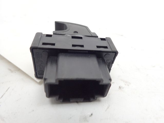 Commande lève-vitre avant droit