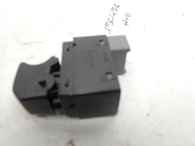 Commande lève-vitre avant droit