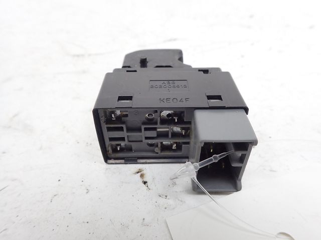 Commande lève-vitre avant droit