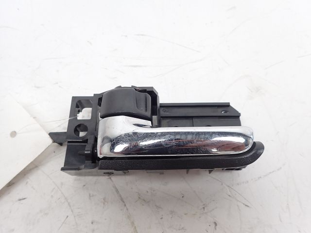 Poignée intérieure porte avant gauche