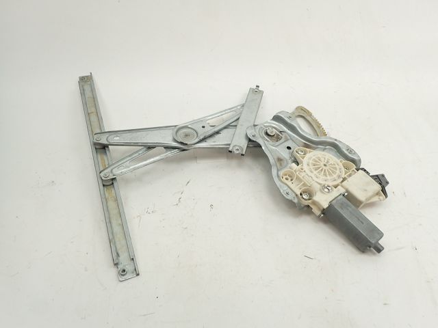 Lève-vitre électrique avant droit