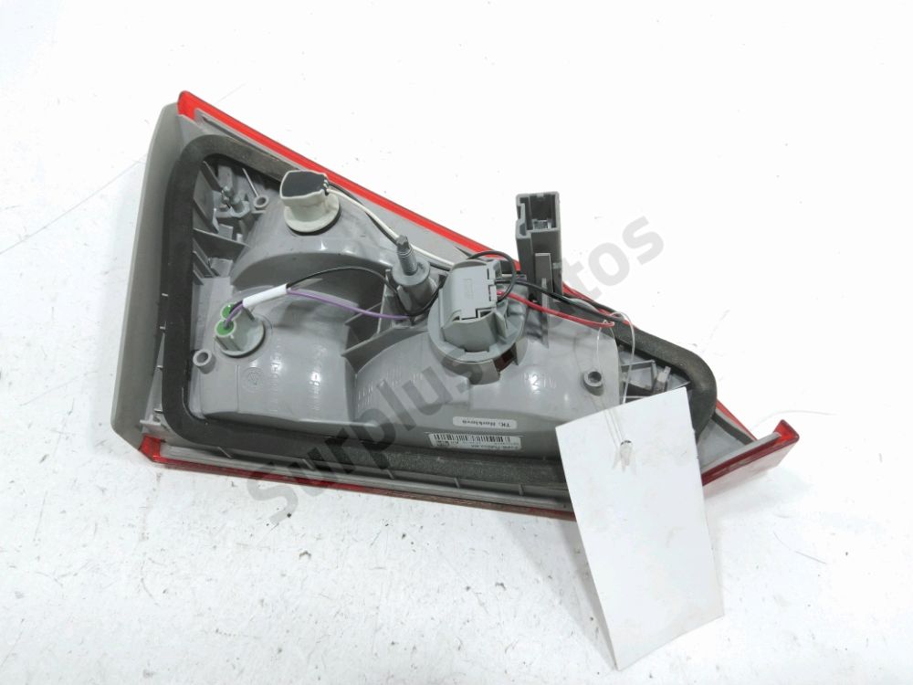 Feu arrière intérieur droit