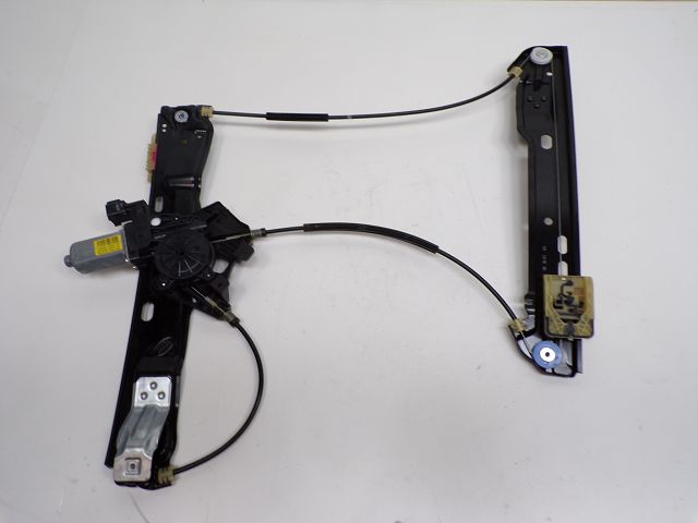 Leve-vitre electrique avant droit