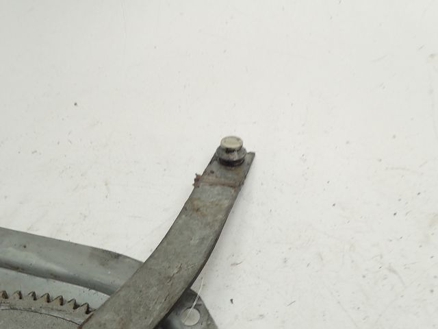 Lève-vitre manuel avant gauche