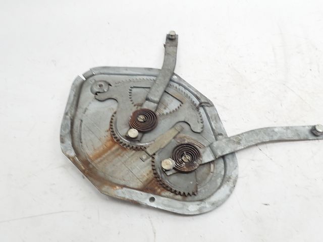 Lève-vitre manuel avant gauche