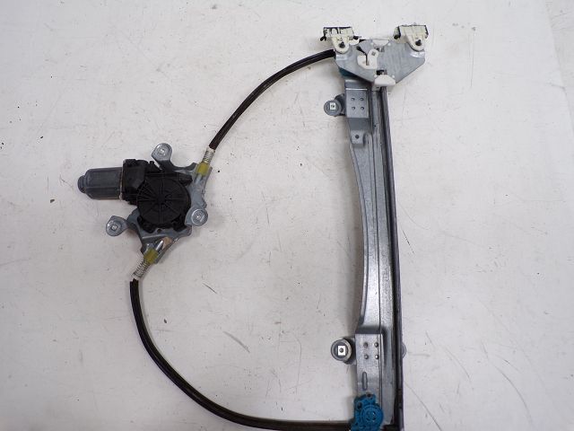 Lève-vitre électrique avant gauche