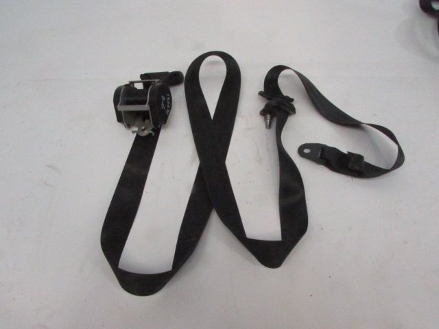 Ceinture avant droite