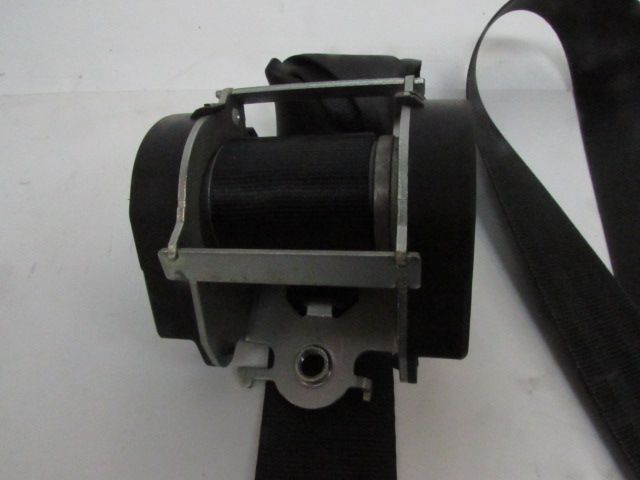 Ceinture avant droite