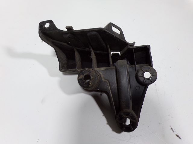 Support droit de pare-choc arrière