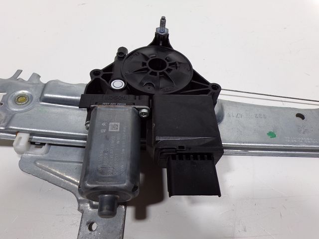 Lève-vitre électrique arrière gauche