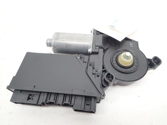 Lève-vitre électrique avant gauche