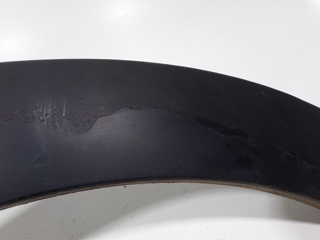 Elargisseur d'aile arrière gauche