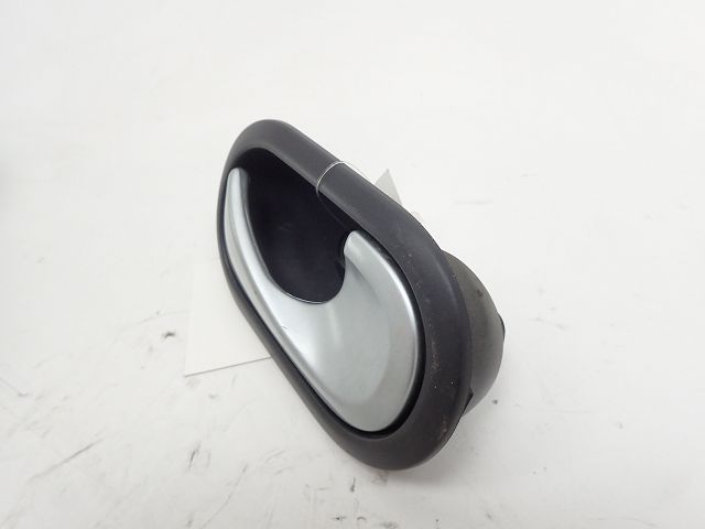 Poignée intérieure porte avant droite