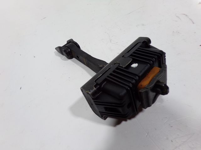 Tirant de porte avant gauche