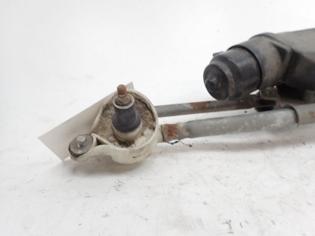 Mécanisme + moteur d'essuie glace avant