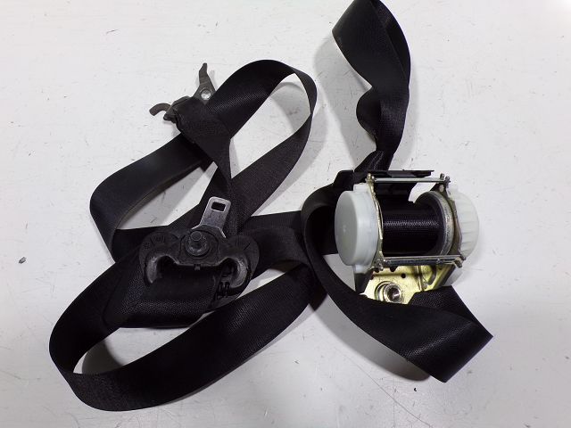 Ceinture avant droite