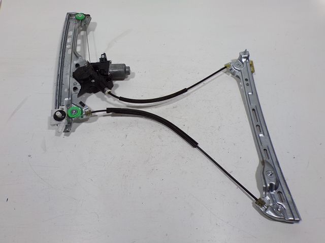 Lève-vitre électrique avant droit