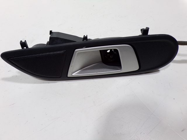 Poignee interieure porte avant droite