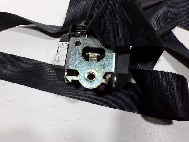 Ceinture arrière gauche