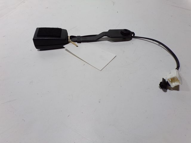 Ancrage ceinture avant droit