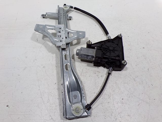 Lève-vitre électrique avant droit