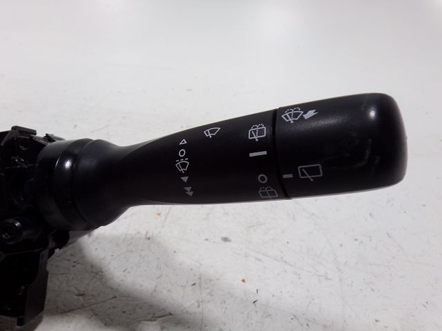 Commande sous-volant