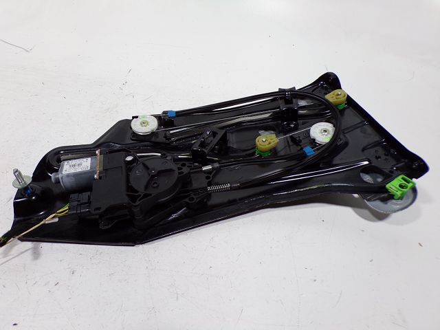 Lève-vitre électrique arrière droit