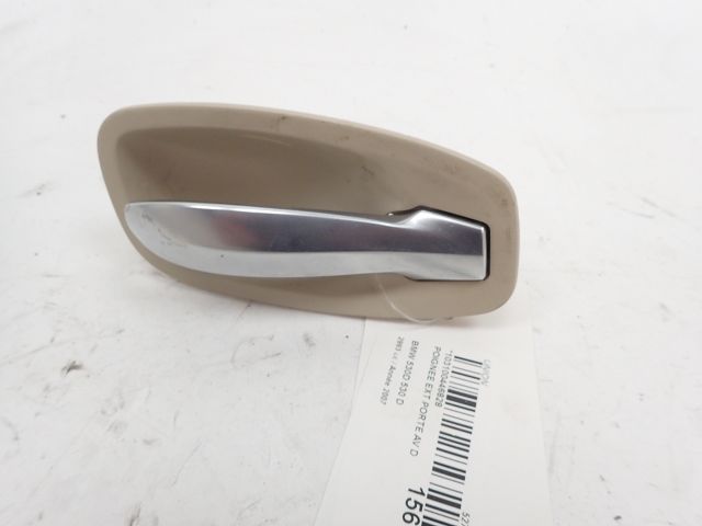 Poignee interieure porte avant droite