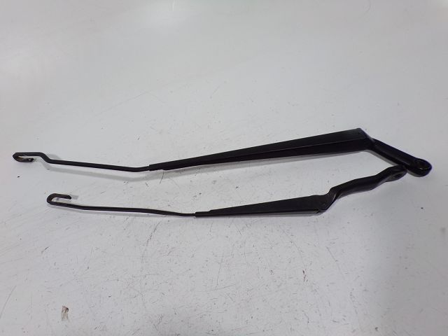 Bras d'essuie-glace avant