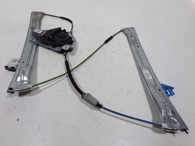 Lève-vitre électrique avant gauche