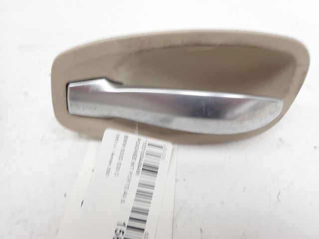 Poignée intérieure porte avant gauche